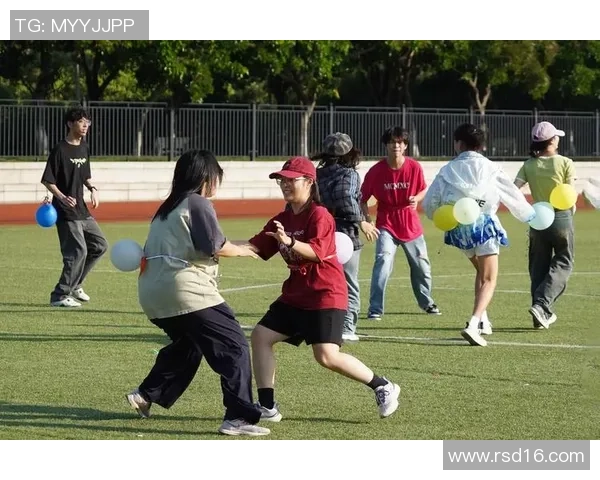 编气球足球的创意玩法与技巧分享让你轻松掌握这项趣味运动